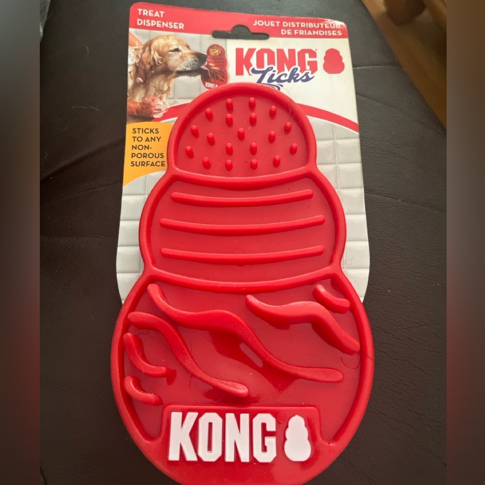 Kong Licks